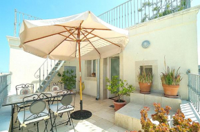 Отель Holiday Home Casa Antica Rudia  Остуни